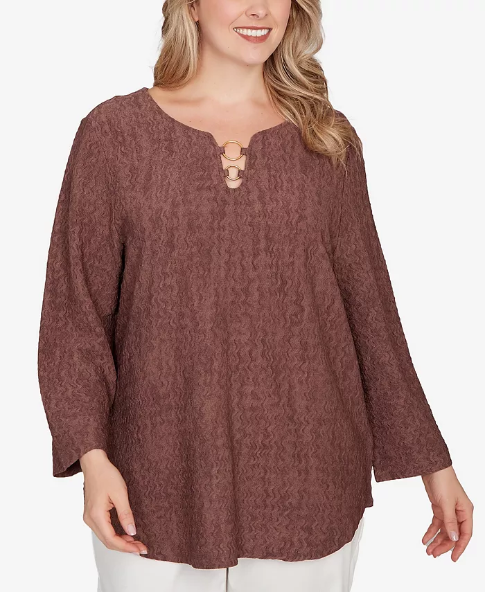 Топ больших размеров с жатым эффектом и рукавами 3/4 HEARTS OF PALM, коричневый
Топ больших размеров с жатым эффектом и рукавами 3/4 HEARTS OF PALM, коричневый