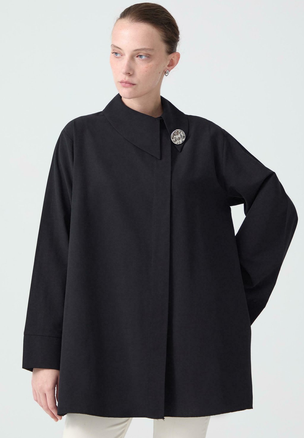 Блузка на пуговицах Touché Privé, черный 
Блузка на пуговицах Touché Privé, черный