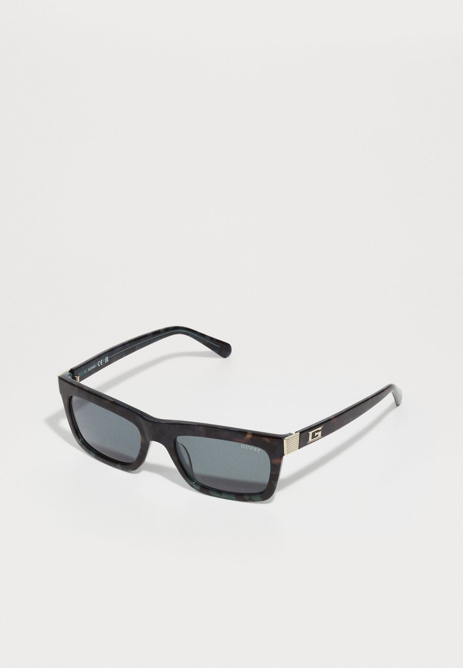 Солнцезащитные очки Guess Sunglasses, Dark Green/Other Blue/Dark Green
Солнцезащитные очки Guess Sunglasses, Dark Green/Other Blue/Dark Green