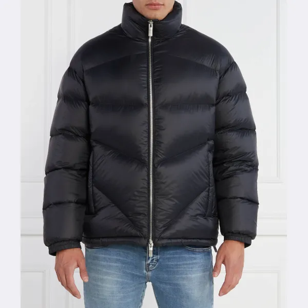 Пуховик стандартного кроя Armani Exchange, синий
Пуховик стандартного кроя Armani Exchange, синий