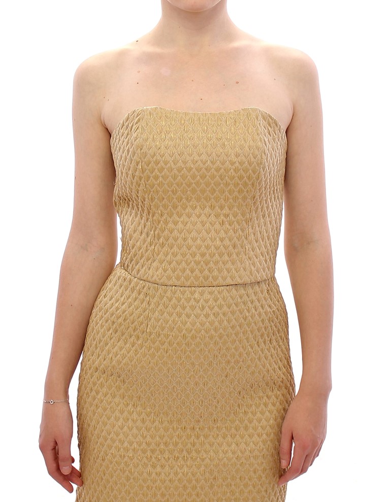 Эксклюзивный бежевый топ с открытыми плечами из смесового шелка Andrea Conti
Эксклюзивный бежевый топ с открытыми плечами из смесового шелка Andrea Conti