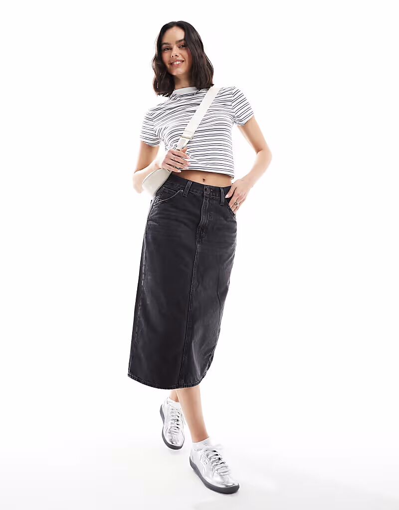 Юбка миди Levi's с высокой посадкой и разрезом сзади, цвет стираный черный
Юбка миди Levi's с высокой посадкой и разрезом сзади, цвет стираный черный