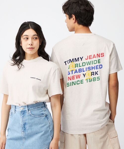 Футболка с графическим принтом TOMMY JEANS, белый
Футболка с графическим принтом TOMMY JEANS, белый