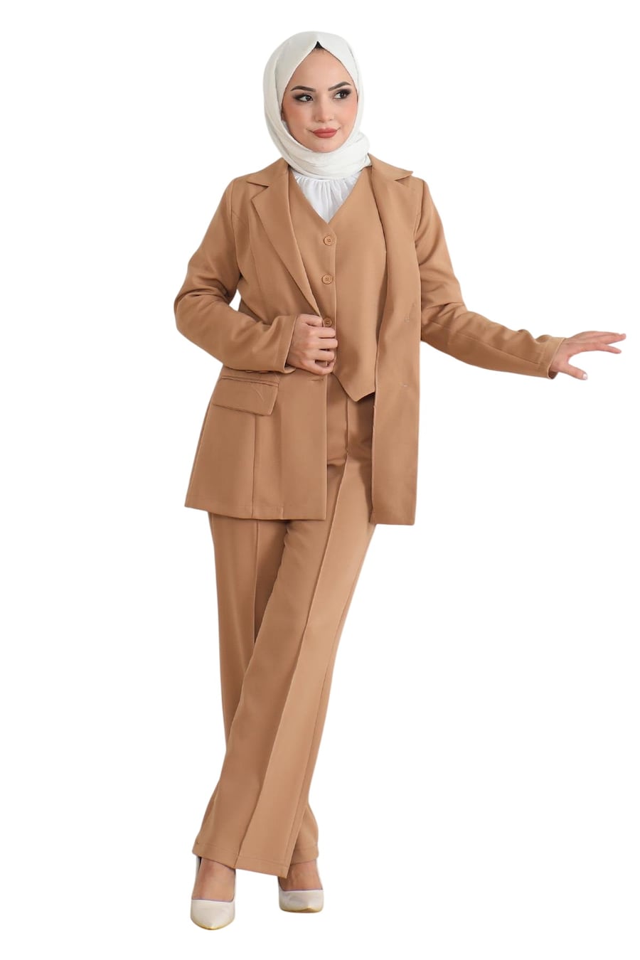 Брючный костюм MODAMIHRAM, Brocade
Брючный костюм MODAMIHRAM, Brocade