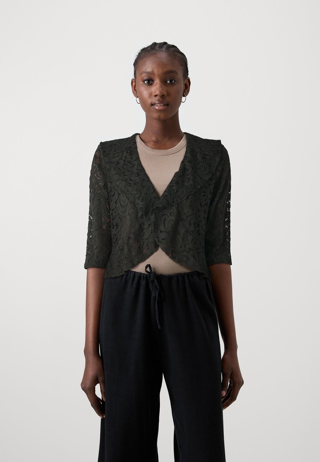 Блейзер VINELLY 3/4 SLEEVES BOLERO VILA, черный
Блейзер VINELLY 3/4 SLEEVES BOLERO VILA, черный