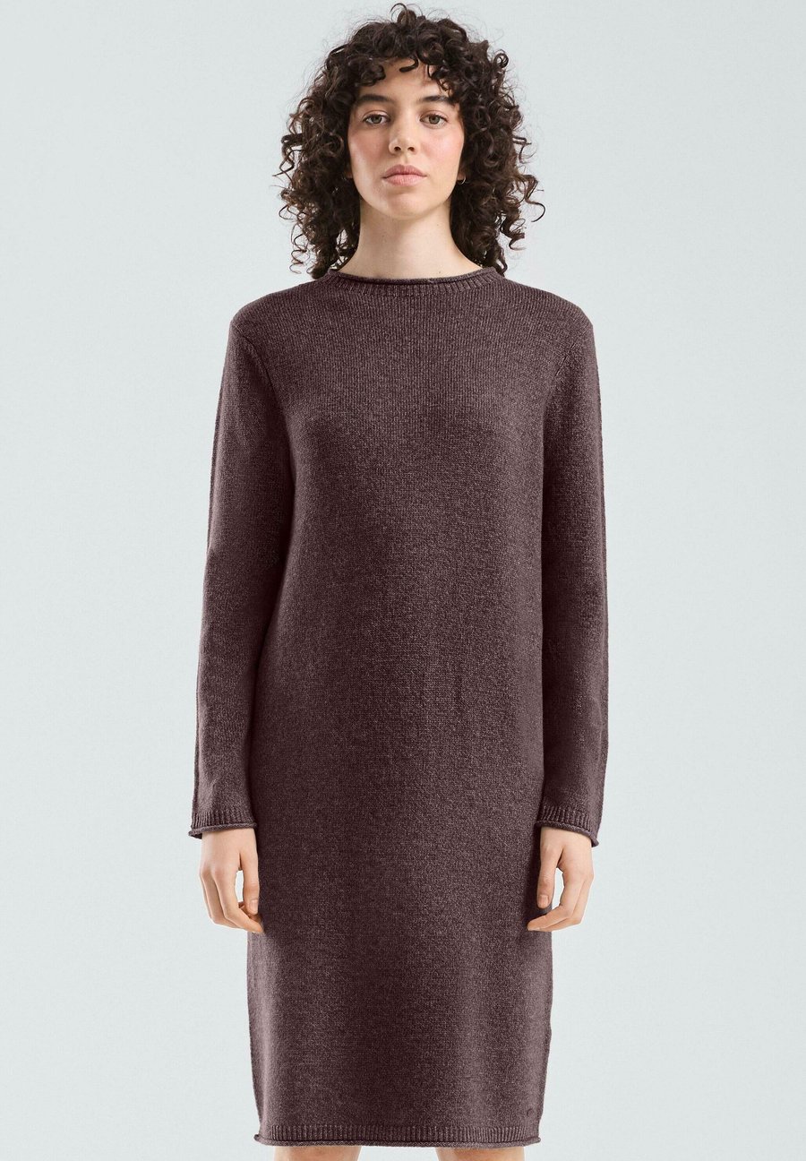 Платье QS Jumper dress, Aubergine/Purple
Платье QS Jumper dress, Aubergine/Purple