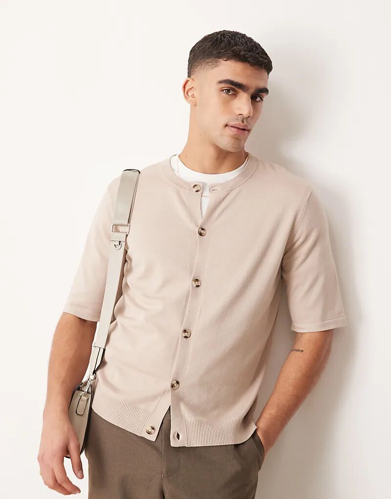 Свободный свободный крой трикотажная футболка с круглым вырезом на пуговицах в каменном цвете ASOS DESIGN
Свободный свободный крой трикотажная футболка с круглым вырезом на пуговицах в каменном цвете ASOS DESIGN