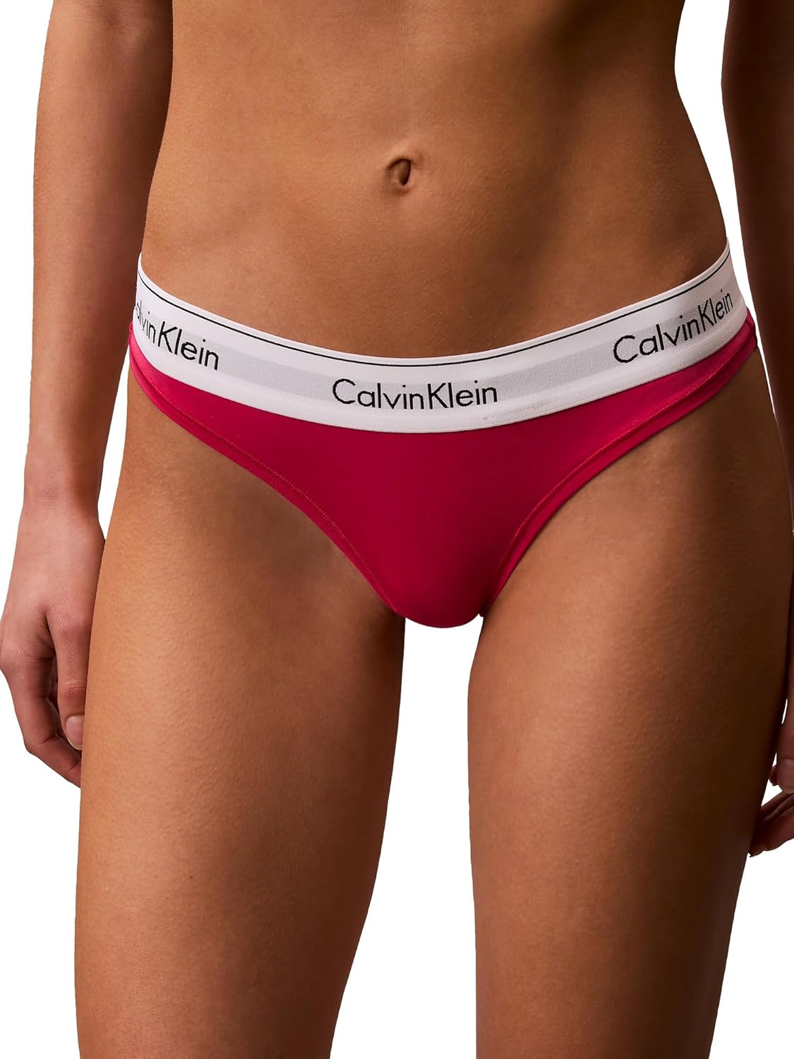 Современные женские хлопковые стринги Calvin Klein, Innuendo
Современные женские хлопковые стринги Calvin Klein, Innuendo