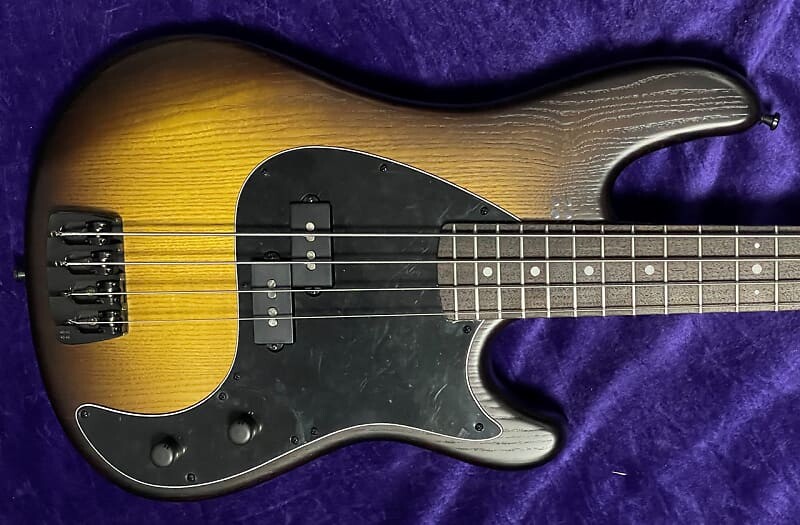 Басс гитара Sandberg VS-4 MEDIUM Scale
Басс гитара Sandberg VS-4 MEDIUM Scale