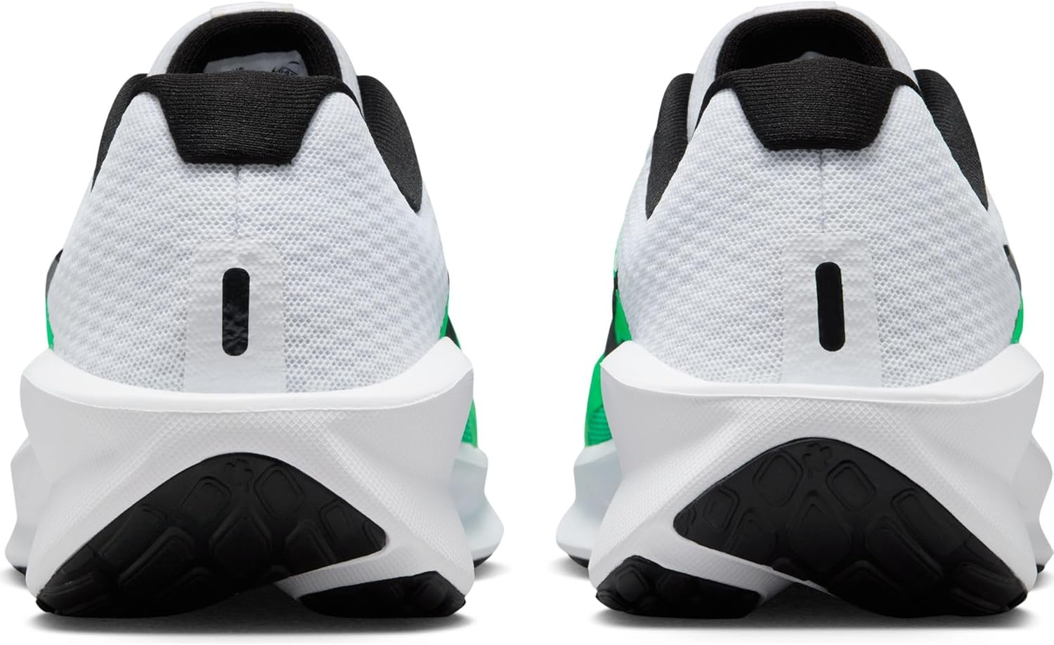 Кроссовки Nike мужские Downshifter 13, White/Black/Green Shock
Кроссовки Nike мужские Downshifter 13, White/Black/Green Shock