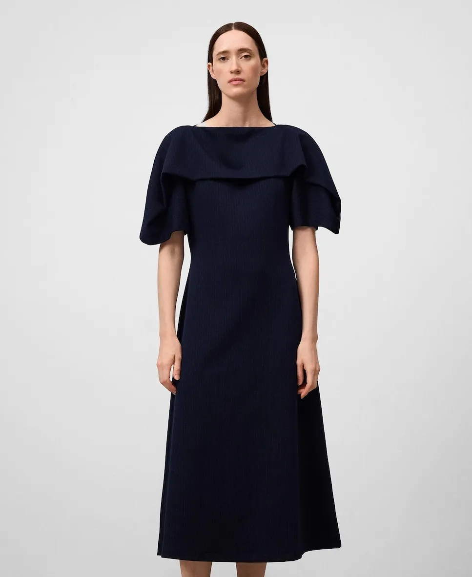 Платье в полоску с вырезом лодочкой Adolfo Dominguez, темно-синий
Платье в полоску с вырезом лодочкой Adolfo Dominguez, темно-синий