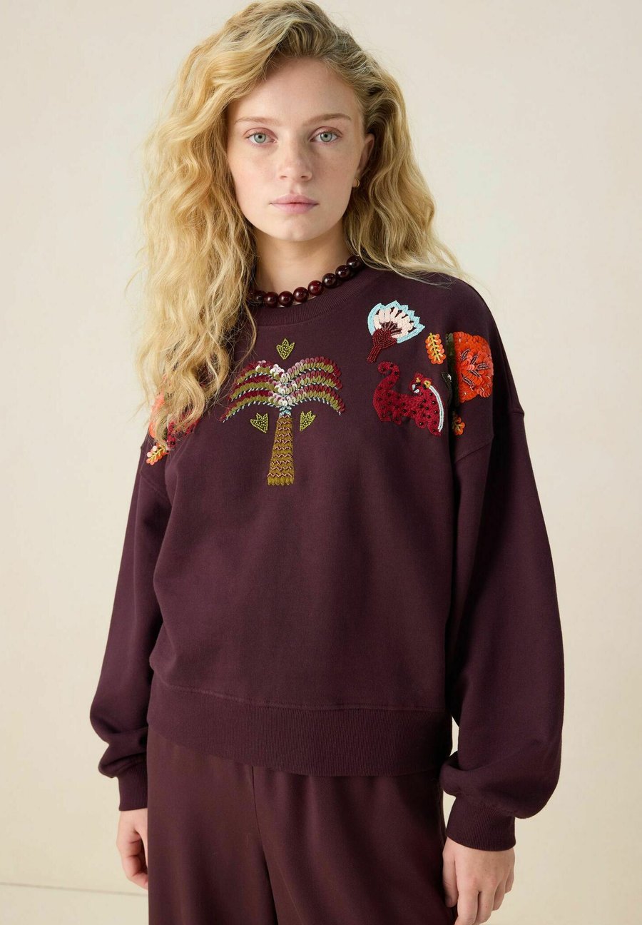 Толстовка Sissy-Boy MIT PAILLETTEN, Dunkelbraun/Dark Brown
Толстовка Sissy-Boy MIT PAILLETTEN, Dunkelbraun/Dark Brown