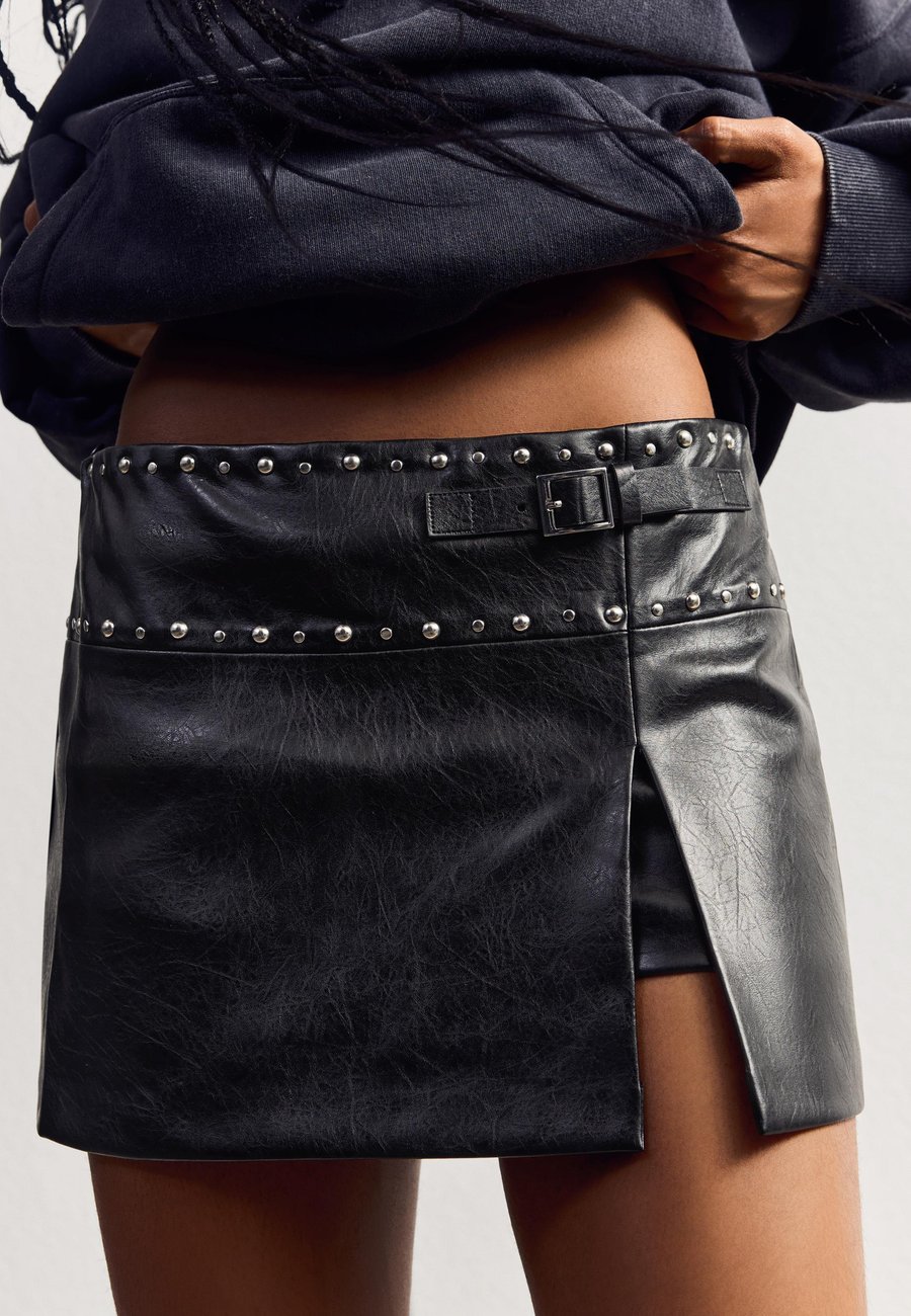 Юбка Bershka EFFECT, Black
Юбка Bershka EFFECT, Black