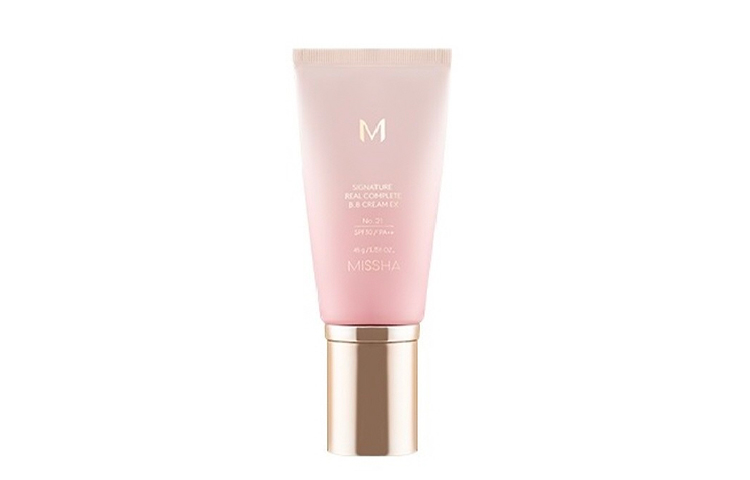 MISSHA Charmful Iridescent Gold Gloss контурирующий BB крем для осветления тона кожи 45г/45г*2
MISSHA Charmful Iridescent Gold Gloss контурирующий BB крем для осветления тона кожи 45г/45г*2