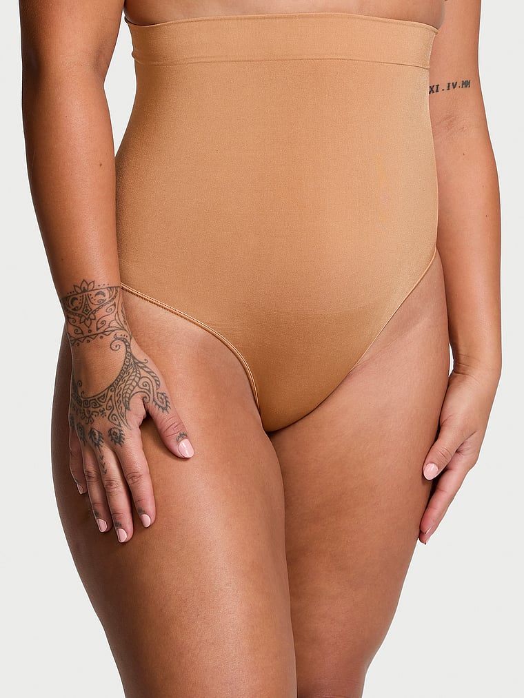 Корректирующее белье от Victoria Seamlessshaping, трусики-стринги с высокой талией Victoria'S Secret, мультиколор
Корректирующее белье от Victoria Seamlessshaping, трусики-стринги с высокой талией Victoria'S Secret, мультиколор