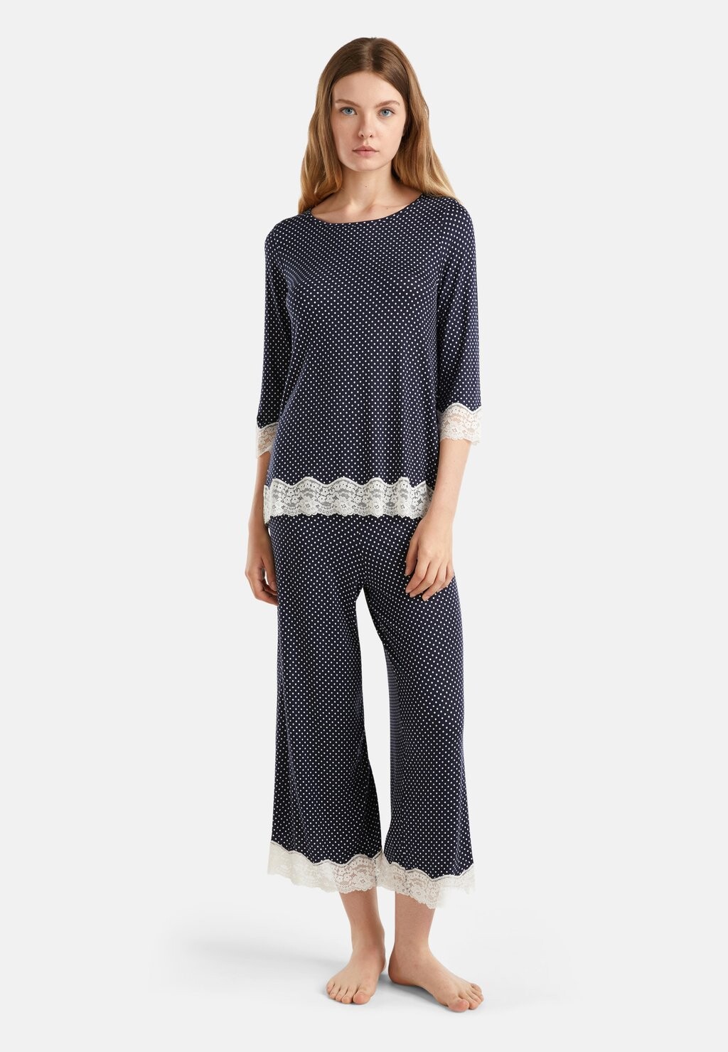 Рубашка для сна WITH ALL-OVER PATTERN 3/4 SLEEVES AND WIDE DETAILING United Colors of Benetton, синий
Рубашка для сна WITH ALL-OVER PATTERN 3/4 SLEEVES AND WIDE DETAILING United Colors of Benetton, синий