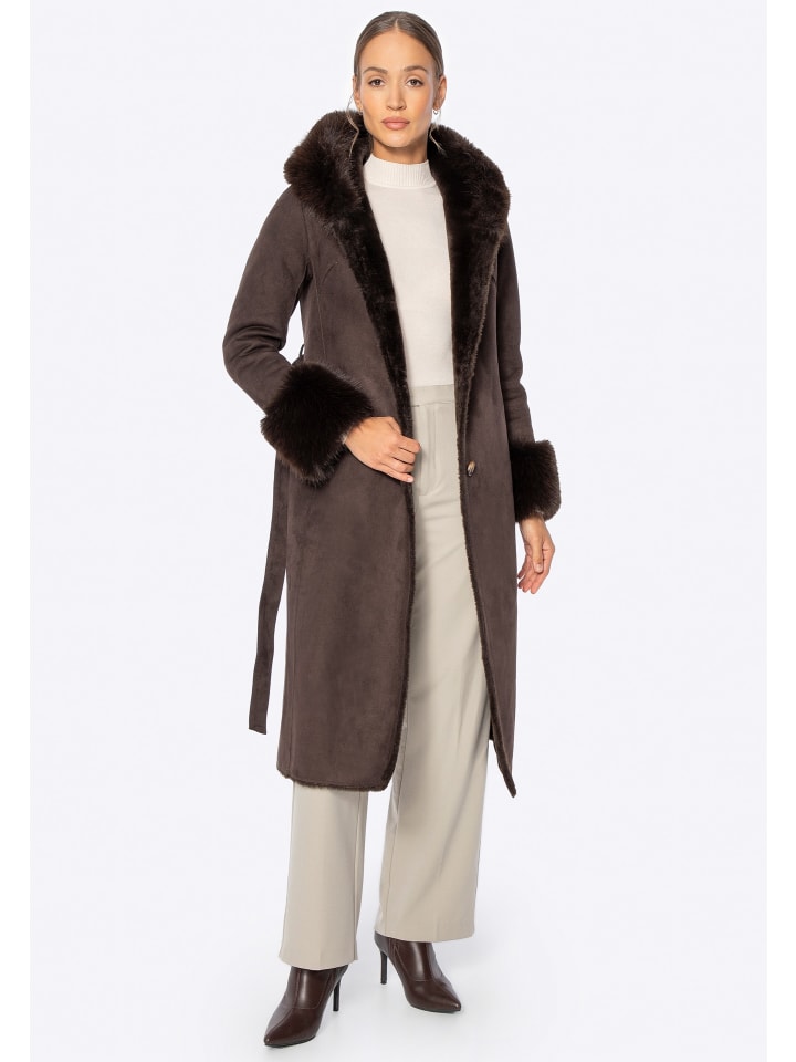 Женское пальто с воротником и манжетами из искусственного меха коричневого цвета Wittchen
Женское пальто с воротником и манжетами из искусственного меха коричневого цвета Wittchen