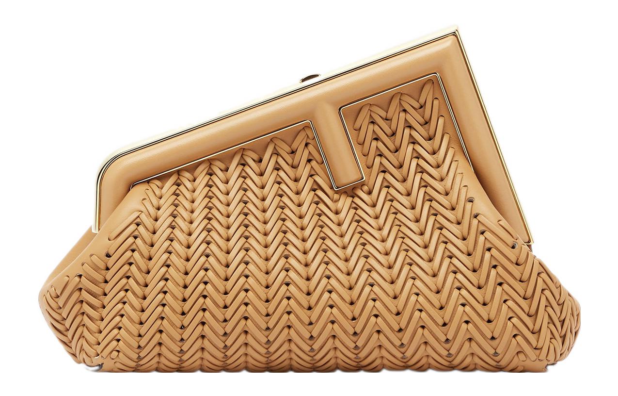 FENDI Первая клатч из телячьей кожи с одним плечевым ремнем Trumpets для женщин светло-коричневый
FENDI Первая клатч из телячьей кожи с одним плечевым ремнем Trumpets для женщин светло-коричневый