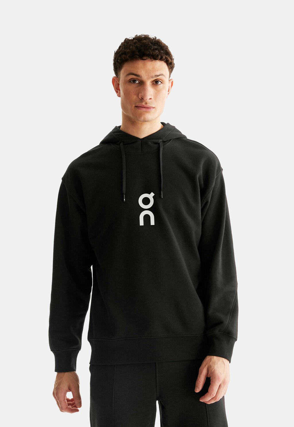 Толстовка CLUB con cappuccio, черный
Толстовка CLUB con cappuccio, черный