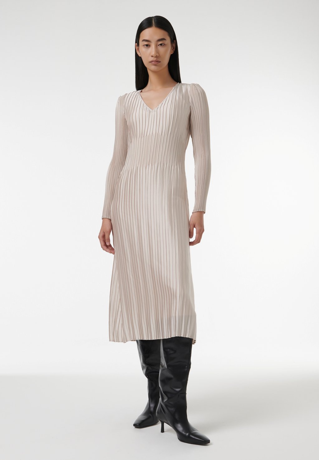 Повседневное платье Leem, молочный
Повседневное платье Leem, молочный