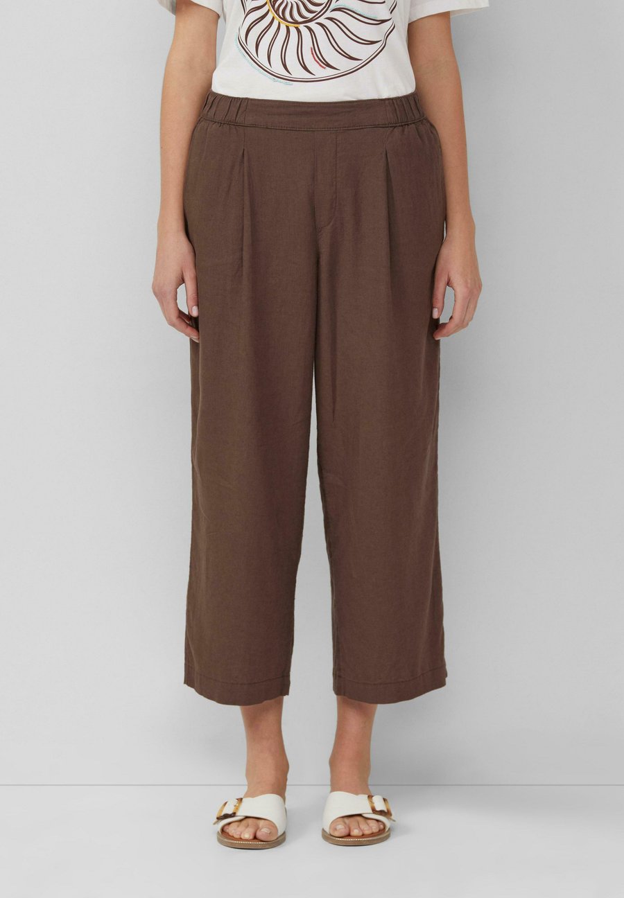 Брюки s.Oliver Trousers, Mokka/Dark Brown
Брюки s.Oliver Trousers, Mokka/Dark Brown