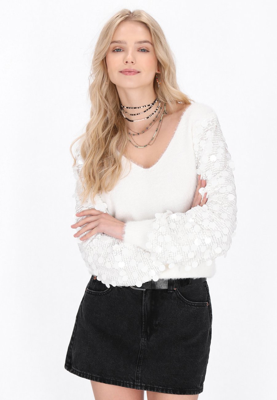 Джемпер IZIA Jumper, White
Джемпер IZIA Jumper, White