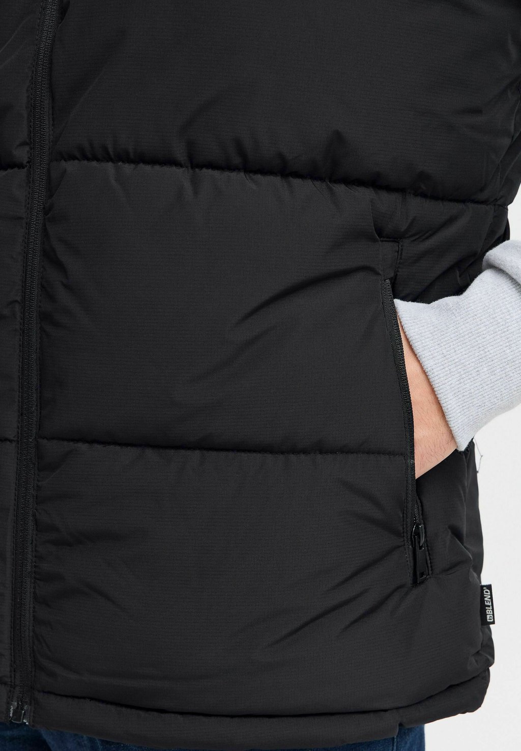 Жилет HMBANK Blend, черный
Жилет HMBANK Blend, черный