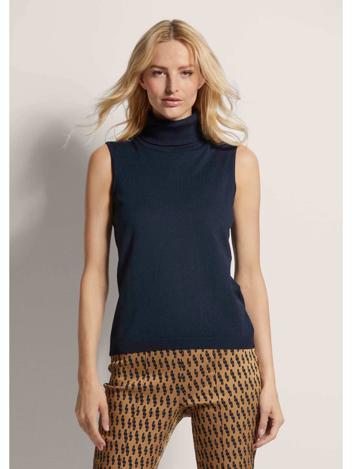 MADELEINE Вискозный свитер без рукавов темно-синего цвета
MADELEINE Вискозный свитер без рукавов темно-синего цвета