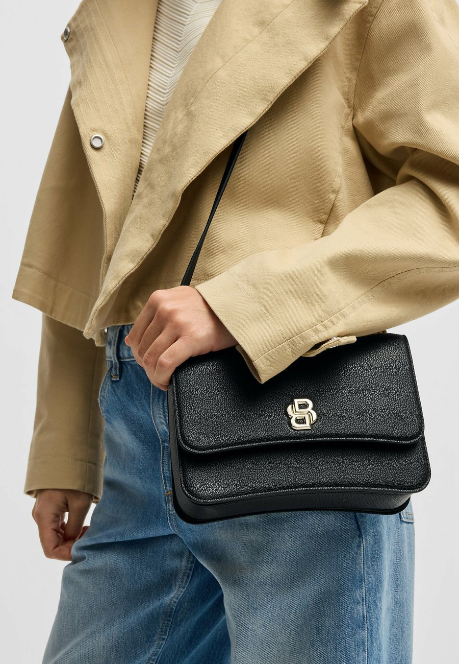 Сумка кросс-боди BOSS Cross body bag, Black One/Black
Сумка кросс-боди BOSS Cross body bag, Black One/Black