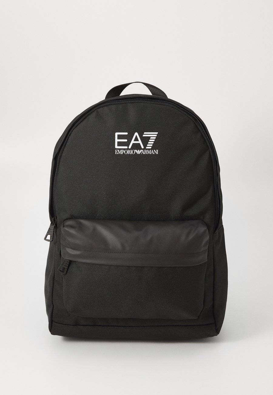 Рюкзак EA7 Emporio Armani TRAIN CORE U BACKPACK UNISEX, Black Beauty/Black
Рюкзак EA7 Emporio Armani TRAIN CORE U BACKPACK UNISEX, Black Beauty/Black