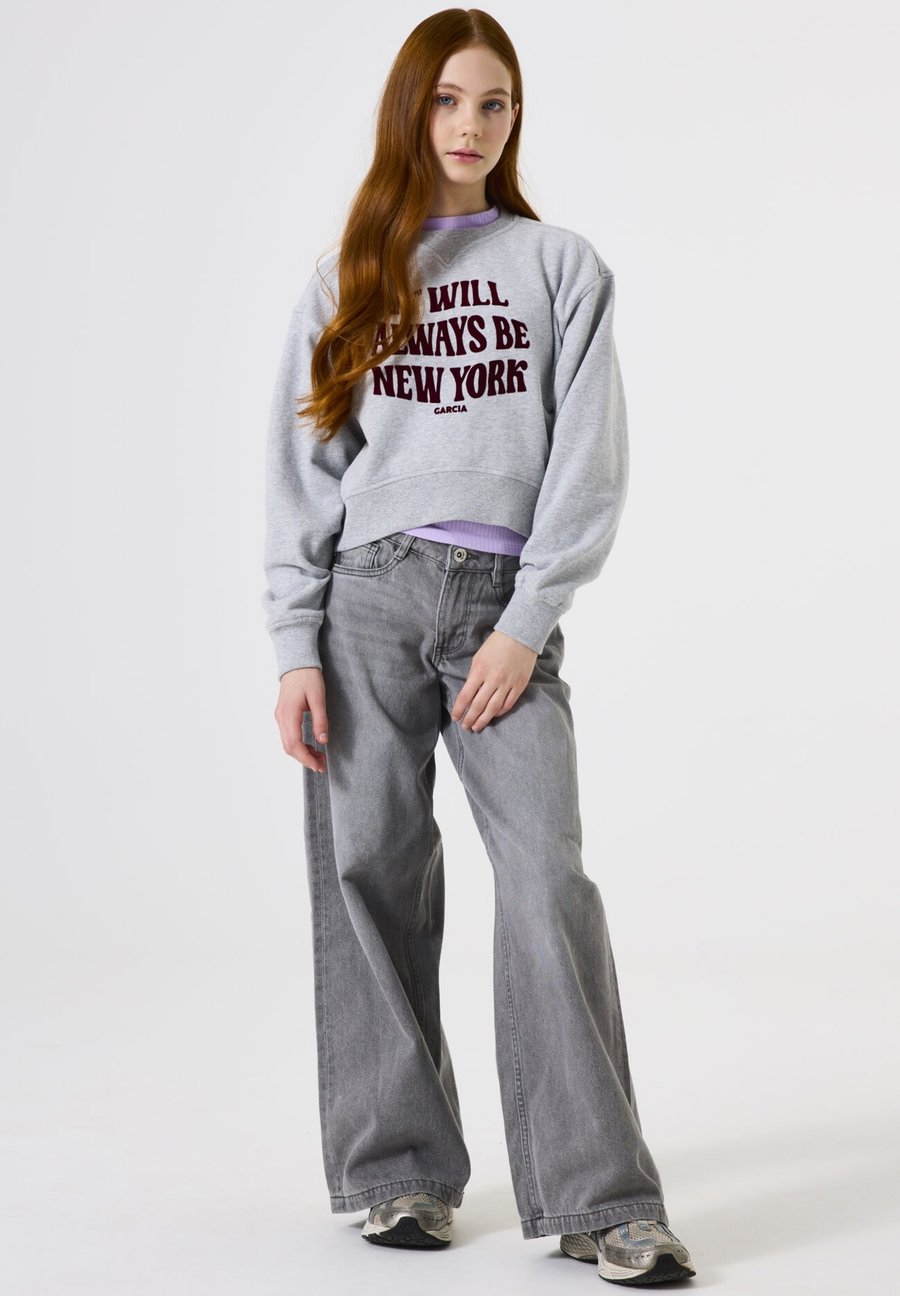Толстовка Garcia Sweatshirt, Pebble Melee/Grey
Толстовка Garcia Sweatshirt, Pebble Melee/Grey