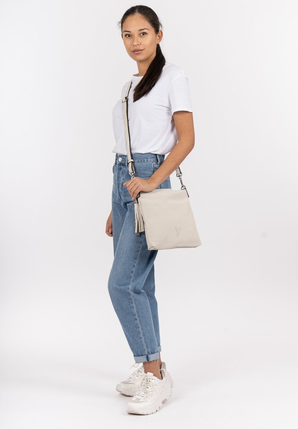 Сумка через плечо ROMY BASIC SURI FREY, цвет ecru
Сумка через плечо ROMY BASIC SURI FREY, цвет ecru