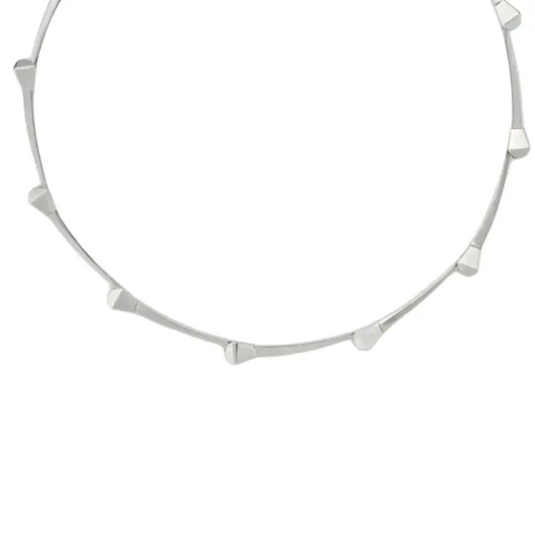 Шейный чокер chiodo GUCCI
Шейный чокер chiodo GUCCI