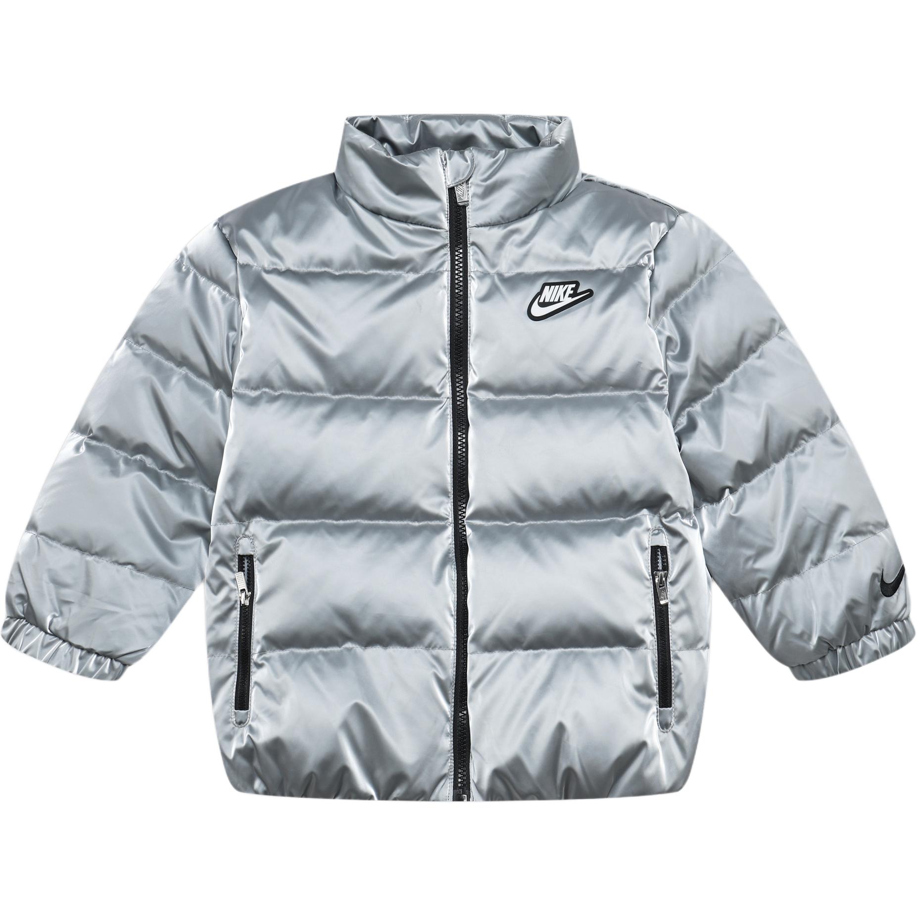 Детская пуховая куртка Nike, металлическое серебро
Детская пуховая куртка Nike, металлическое серебро