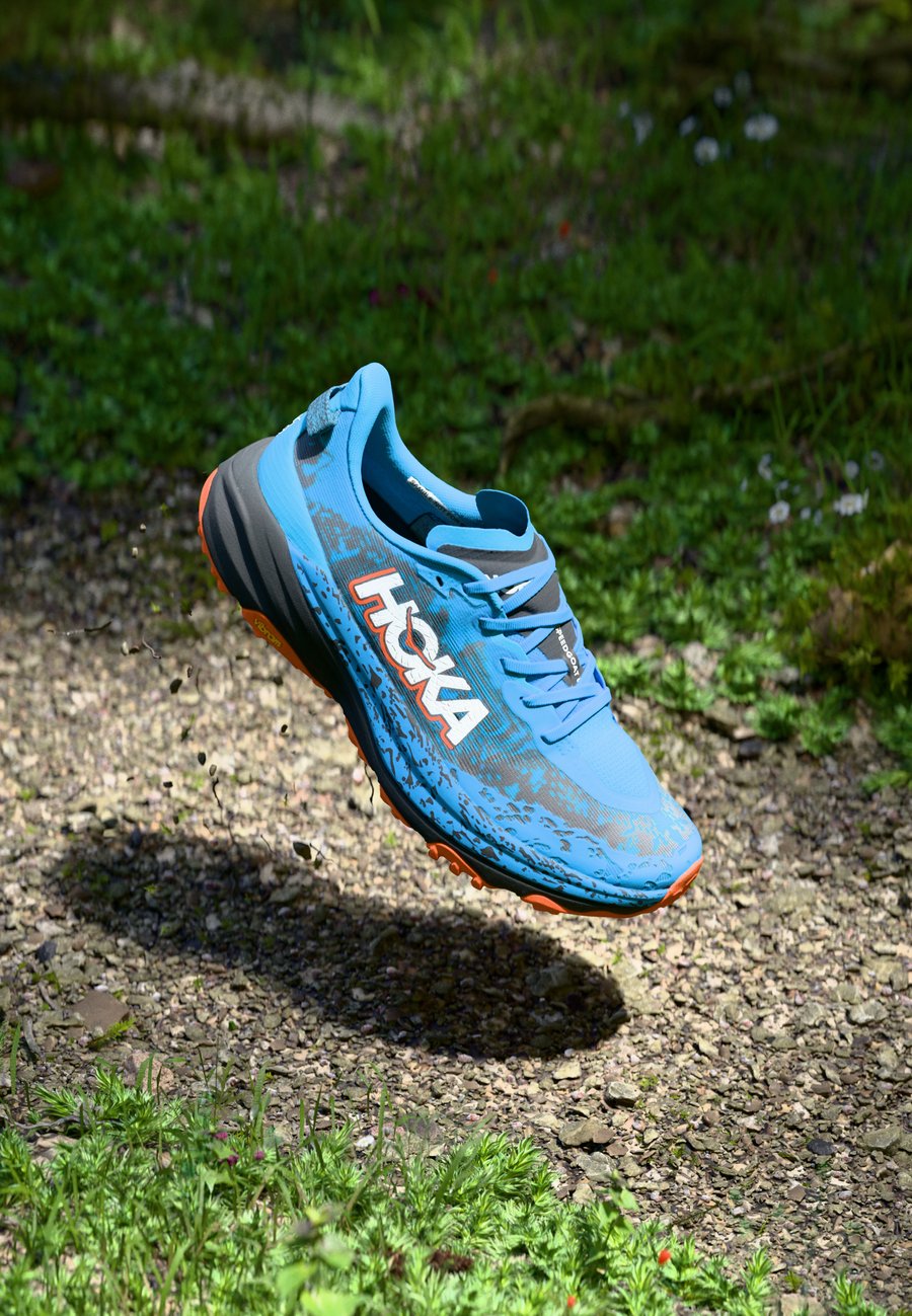 Кроссовки HOKA SPEEDGOAT 6, Skyward Blue/Black/Blue
Кроссовки HOKA SPEEDGOAT 6, Skyward Blue/Black/Blue