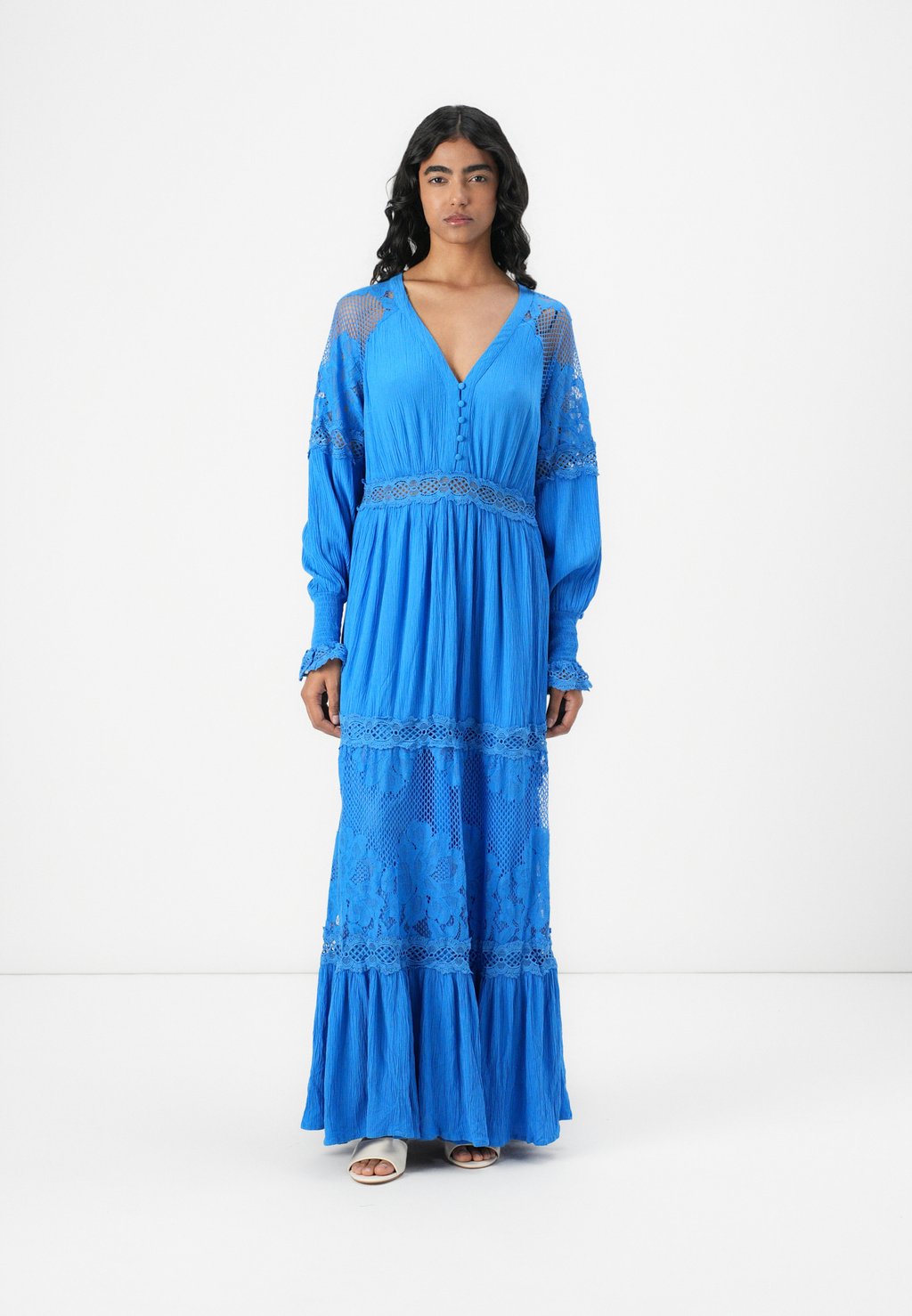 Платье макси MIZA YAS, синий
Платье макси MIZA YAS, синий