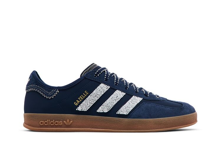 Кроссовки adidas CLOT x Gazelle Indoor Collegiate Navy Off White, синий
Кроссовки adidas CLOT x Gazelle Indoor Collegiate Navy Off White, синий