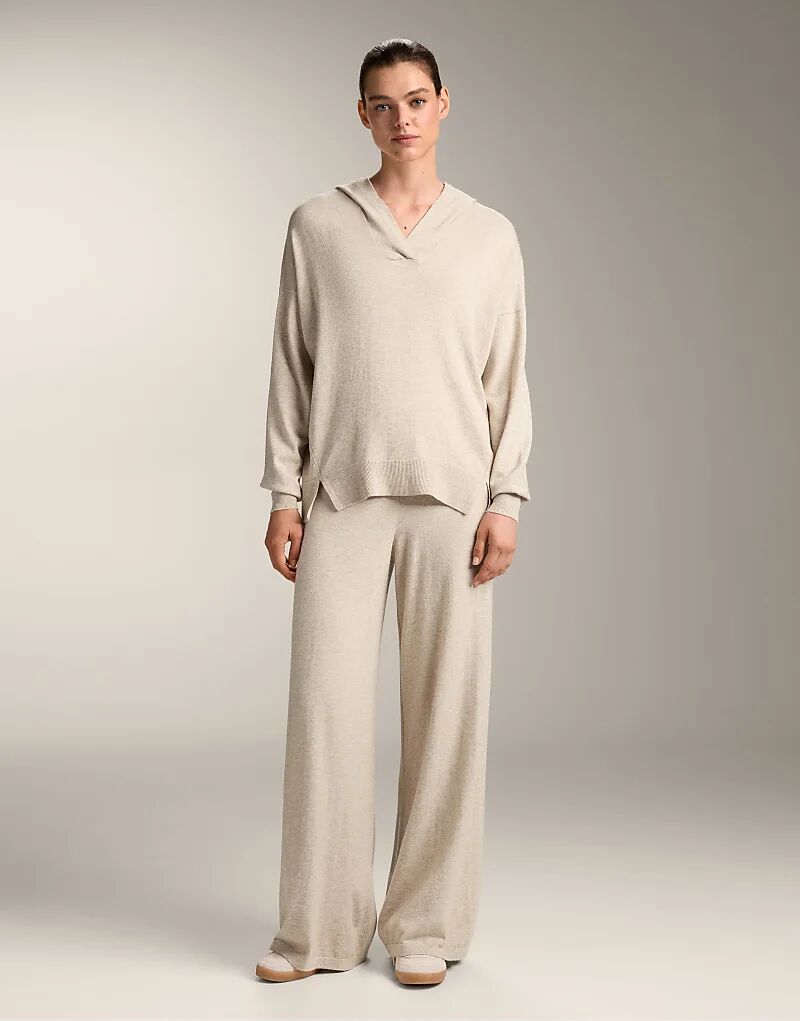 Толстовка OYSHO Fine-knit Hoodie цвета «камень»
Толстовка OYSHO Fine-knit Hoodie цвета «камень»