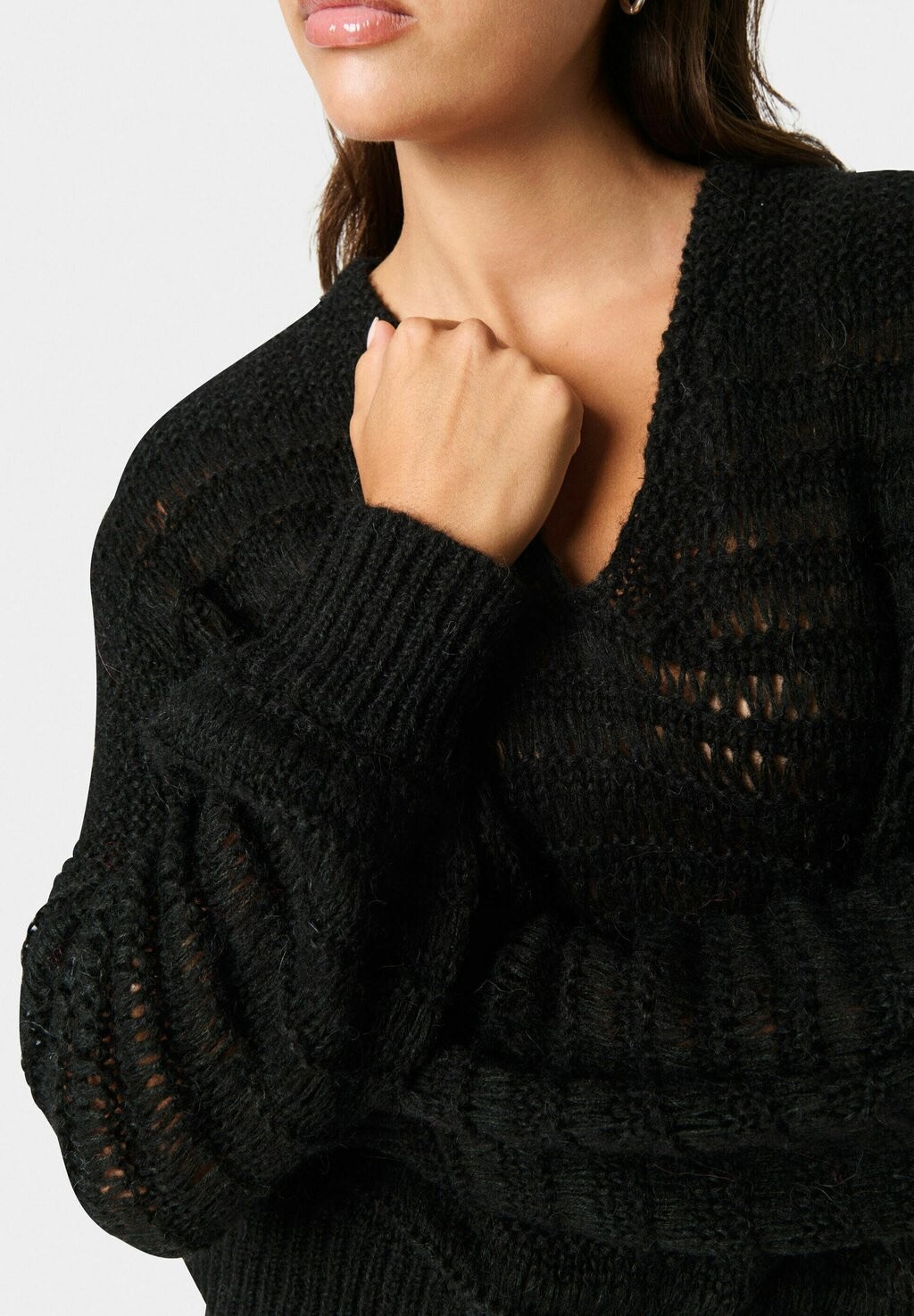 Джемпер VIRANA Soaked in Luxury, черный
Джемпер VIRANA Soaked in Luxury, черный