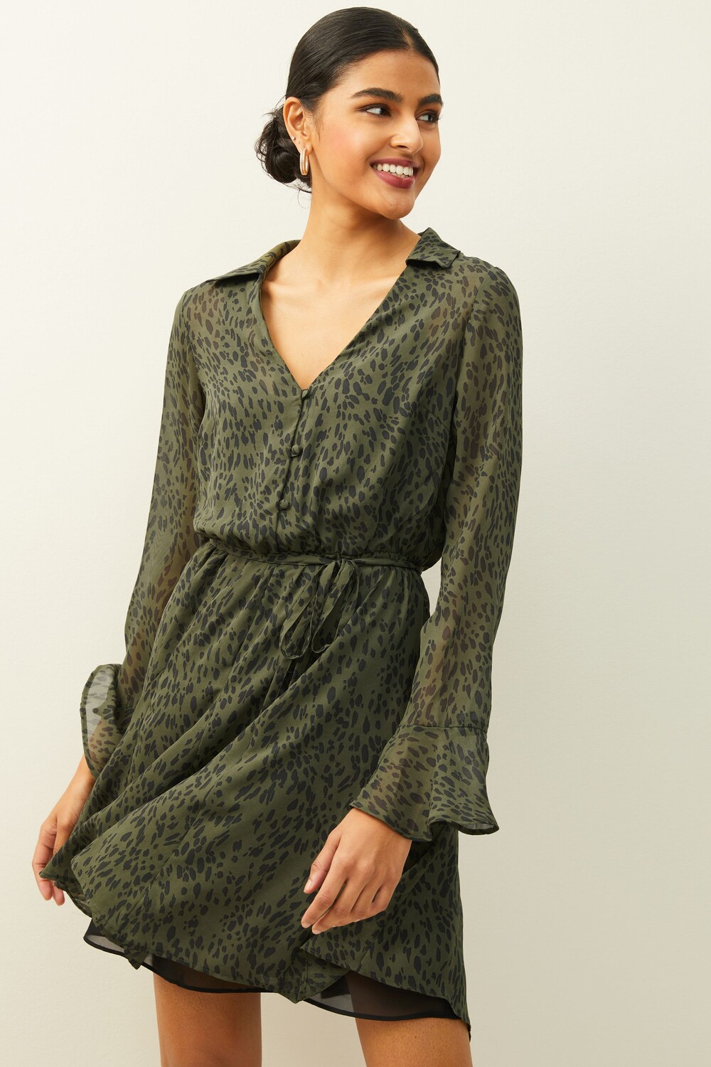 Длинное мини-платье с воздушными рукавами Next, зеленый
Длинное мини-платье с воздушными рукавами Next, зеленый