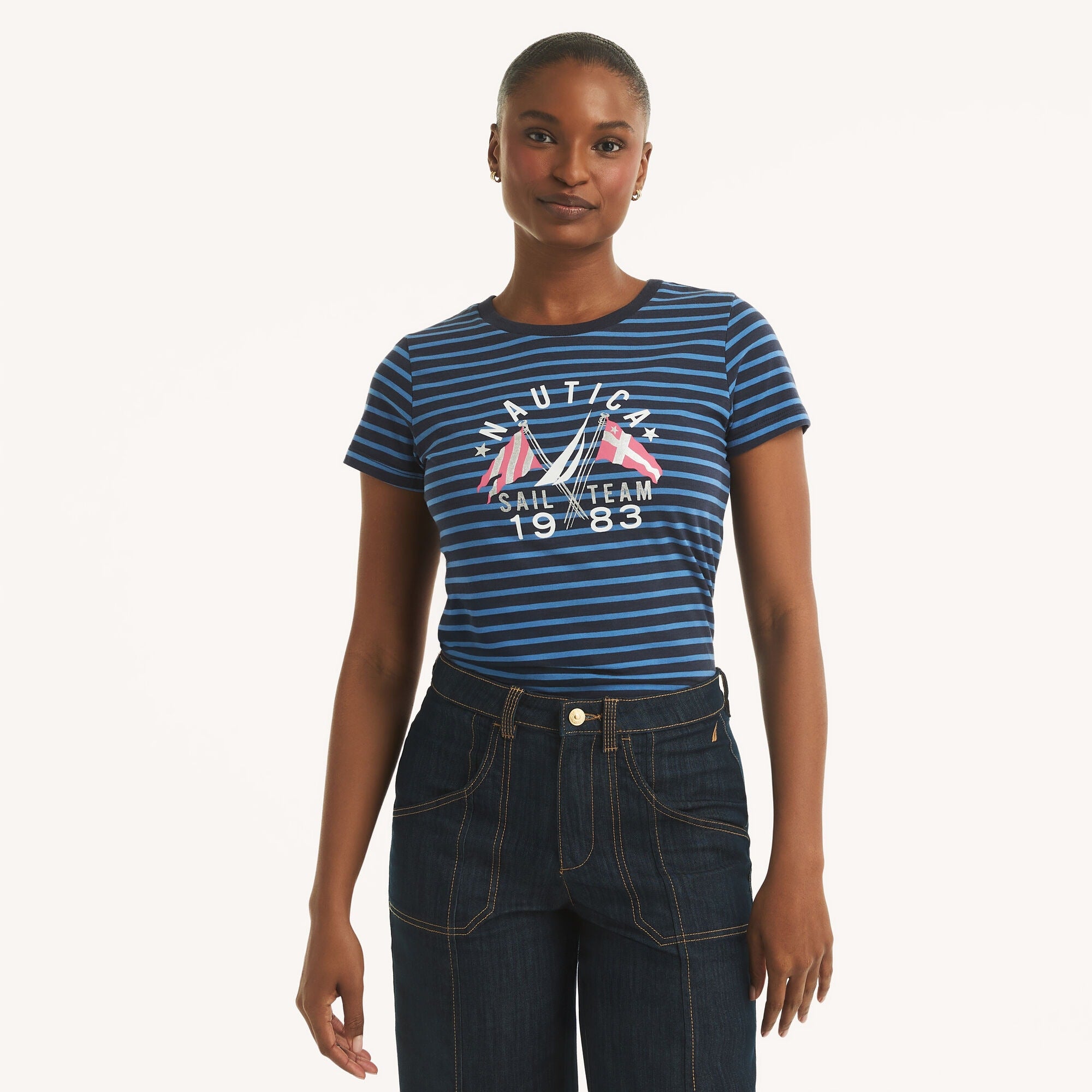 Nautica Женская футболка с полосками и фольгированным принтом, темно-синий
Nautica Женская футболка с полосками и фольгированным принтом, темно-синий