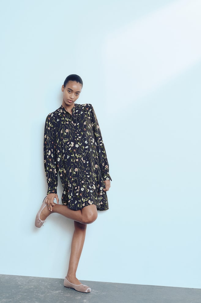 Платье из вискозы с узором H&M, мультиколор
Платье из вискозы с узором H&M, мультиколор