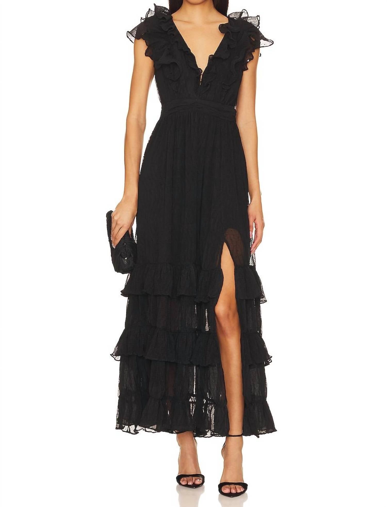 Платье-тиара черного цвета ASTR
Платье-тиара черного цвета ASTR