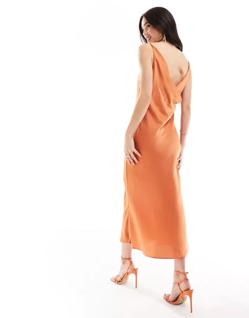 Ржавое атласное платье миди с квадратным вырезом и воротником на спине ASOS
Ржавое атласное платье миди с квадратным вырезом и воротником на спине ASOS