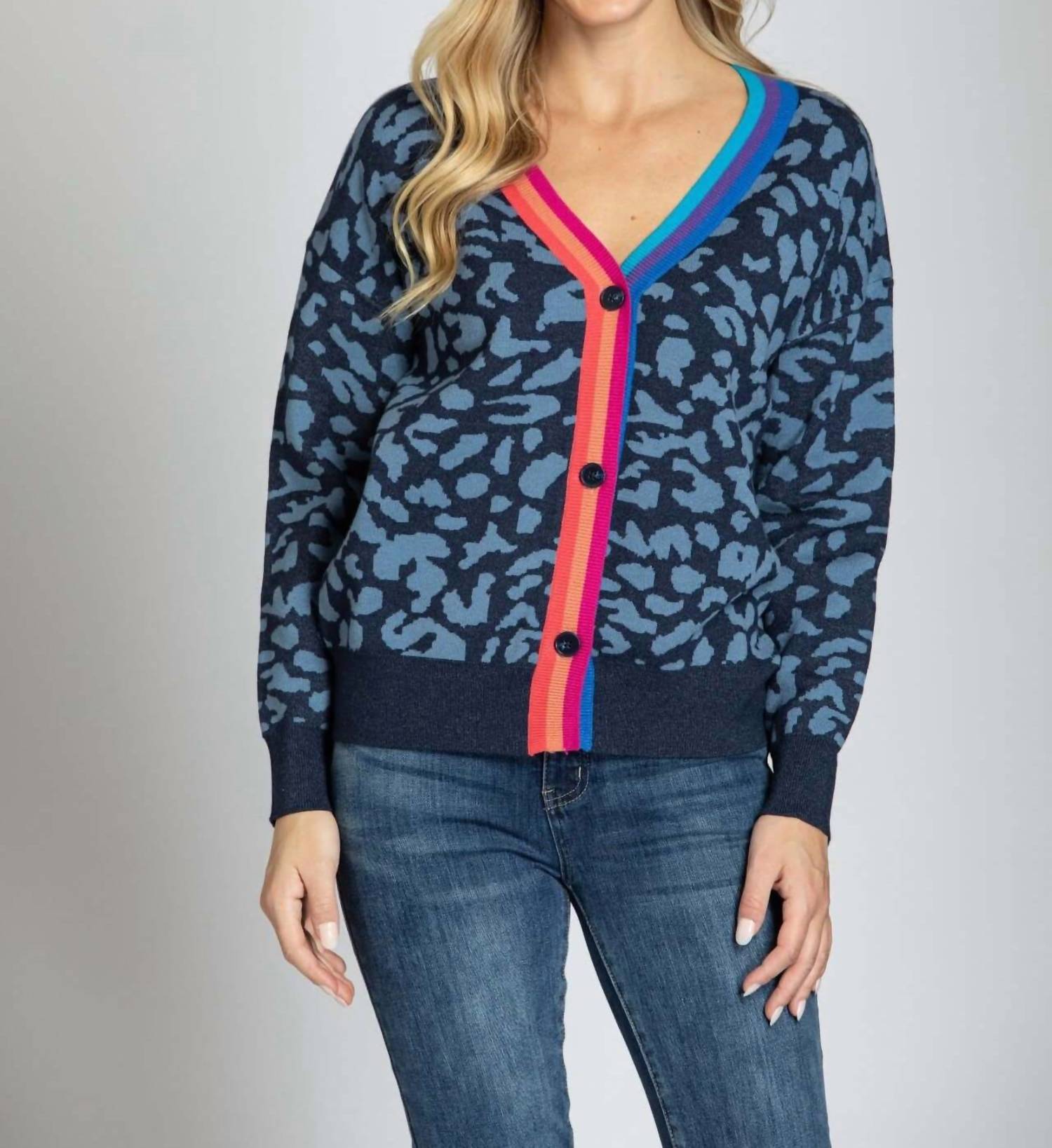 Леопардовый свитер в разноцветном исполнении APNY
Леопардовый свитер в разноцветном исполнении APNY