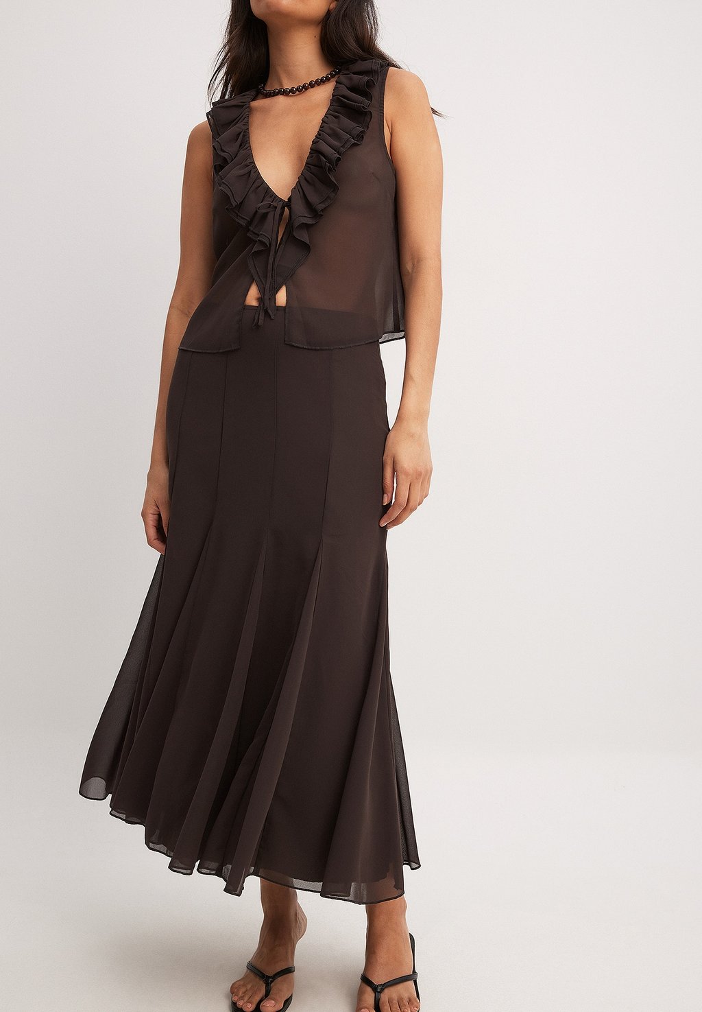 Юбка А-силуэта FLOWY MERMAID NA-KD, коричневый
Юбка А-силуэта FLOWY MERMAID NA-KD, коричневый