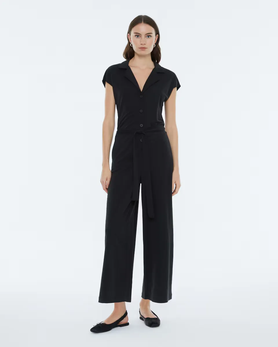 Женский комбинезон простой трикотажный кюлот с воротником на лацкане Andam, чёрный
Женский комбинезон простой трикотажный кюлот с воротником на лацкане Andam, чёрный