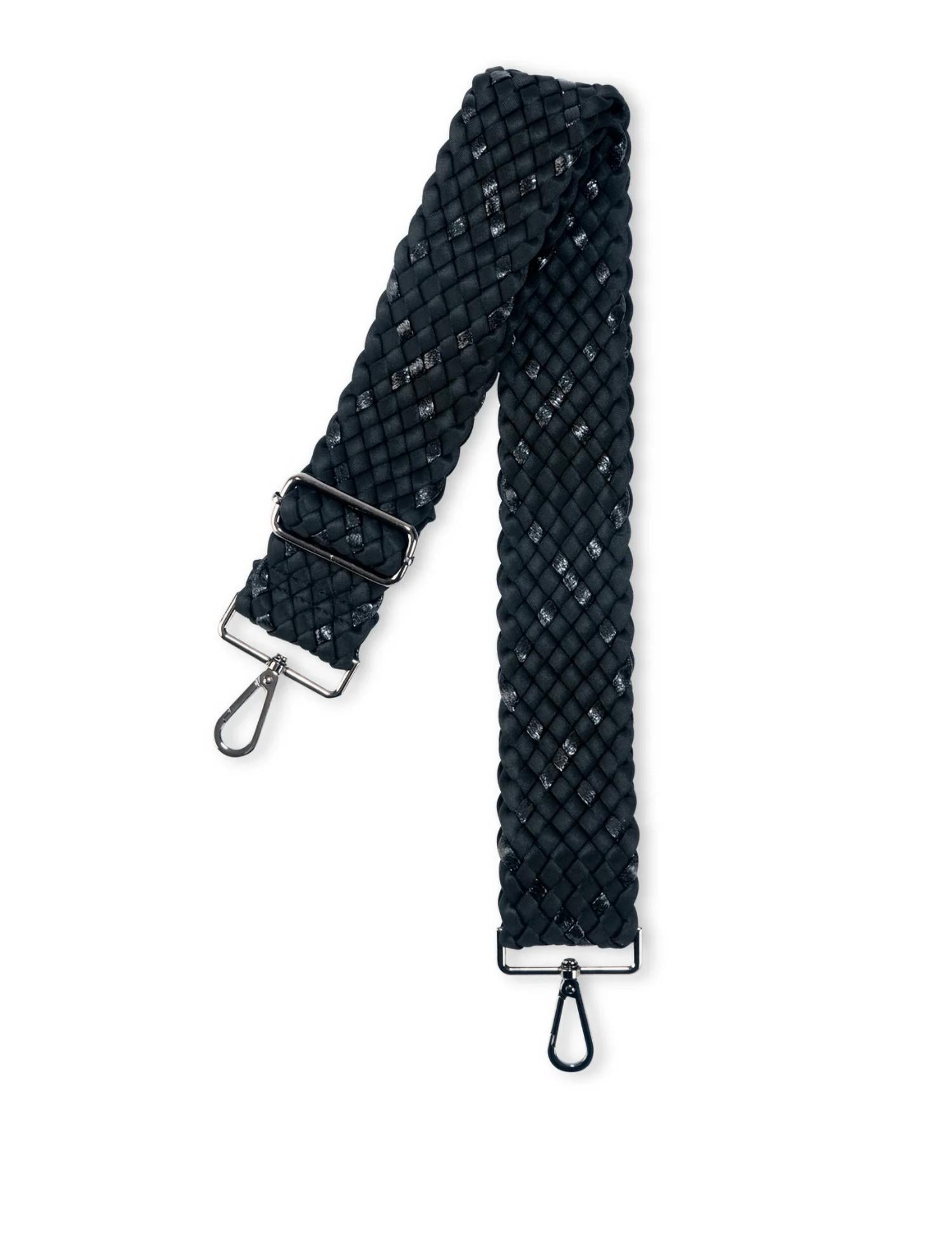 HAUTE SHORE Женский плетеный гитарный ремень черного цвета
HAUTE SHORE Женский плетеный гитарный ремень черного цвета