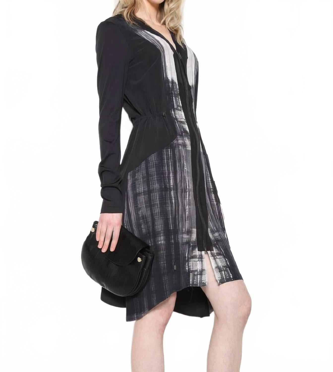 Go by Go Silk Платье-миди Dress To Impress в черном разноцветном исполнении
Go by Go Silk Платье-миди Dress To Impress в черном разноцветном исполнении