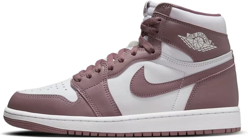 Мужские кроссовки Air Jordan 1 High Nike, белый/лиловый/фиолетовый
Мужские кроссовки Air Jordan 1 High Nike, белый/лиловый/фиолетовый